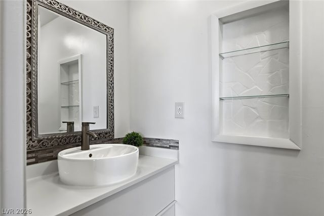 181 Pecos Way, Las Vegas, NV 89121