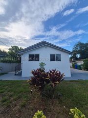 1137 NW 55th St, Miami, FL 33127