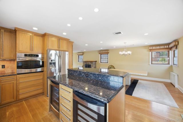 98-19 160th Avenue, Howard Beach, NY 11414