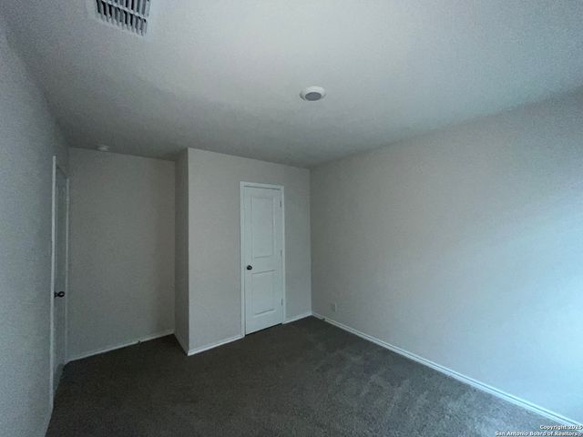 324 Middle Green Loop, Floresville, TX 78114