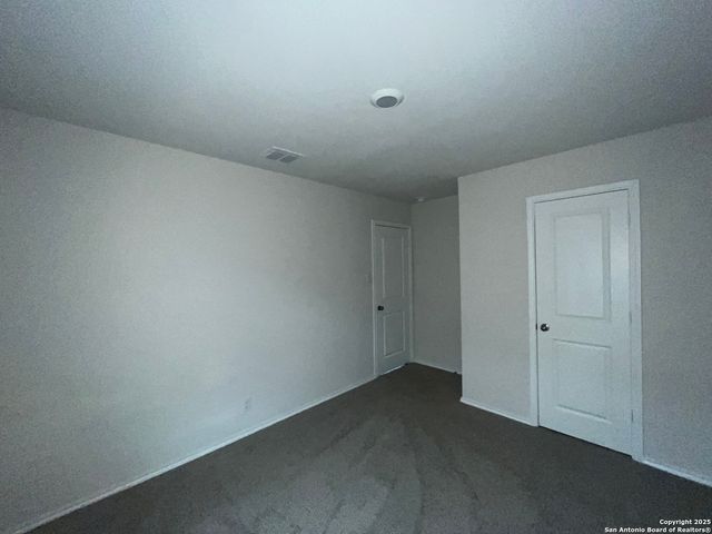 324 Middle Green Loop, Floresville, TX 78114