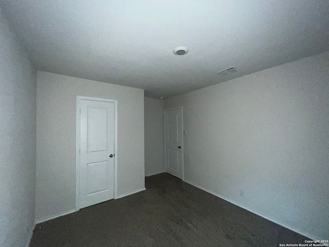 324 Middle Green Loop, Floresville, TX 78114