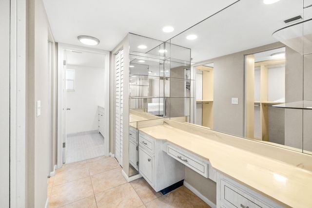 4500 Gefion Court 302, Lake Worth, FL 33467