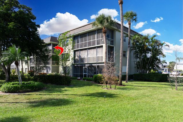 4500 Gefion Court 302, Lake Worth, FL 33467