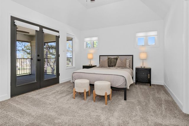 111 Edgewood Drive, Montgomery, TX 77356