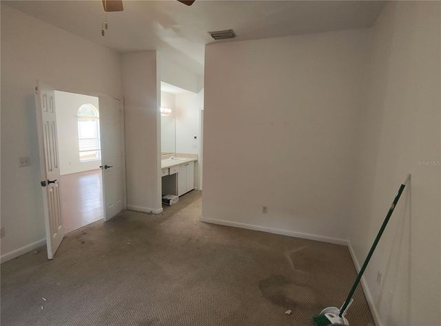 2512 W TEXAS AVENUE C, Tampa, FL 33629