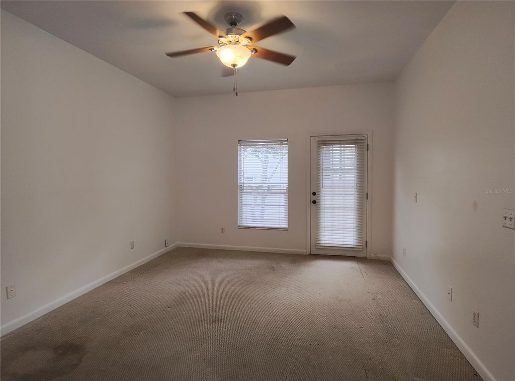 Image 12 of property listing at 2512 W TEXAS AVENUE C, Tampa, FL 33629