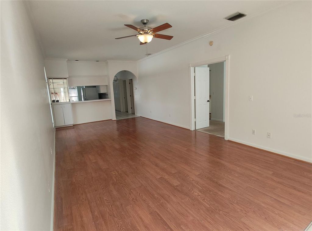 Image 22 of property listing at 2512 W TEXAS AVENUE C, Tampa, FL 33629