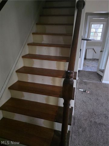 752 Laird Avenue NE, Warren, OH 44483