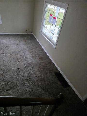 752 Laird Avenue NE, Warren, OH 44483