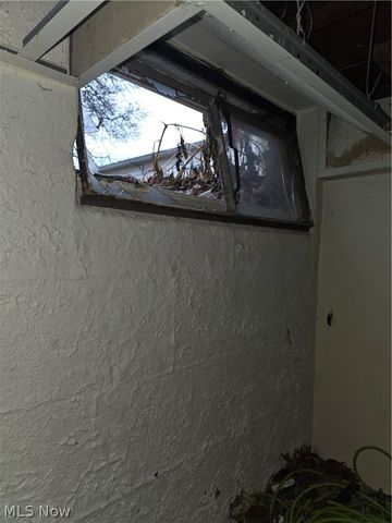 752 Laird Avenue NE, Warren, OH 44483