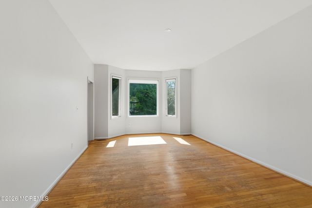 402 Twin Oaks Drive, Lakewood, NJ 08701