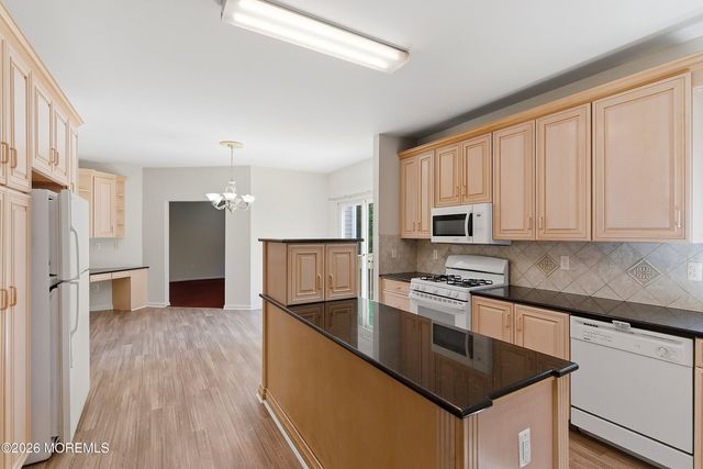 402 Twin Oaks Drive, Lakewood, NJ 08701