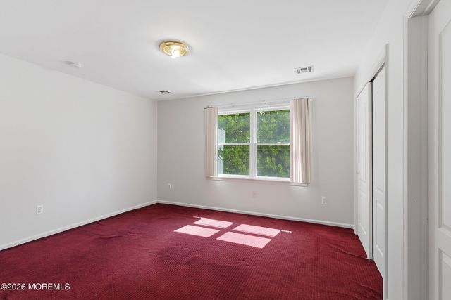 402 Twin Oaks Drive, Lakewood, NJ 08701