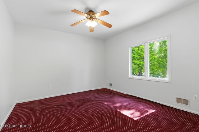 402 Twin Oaks Drive, Lakewood, NJ 08701