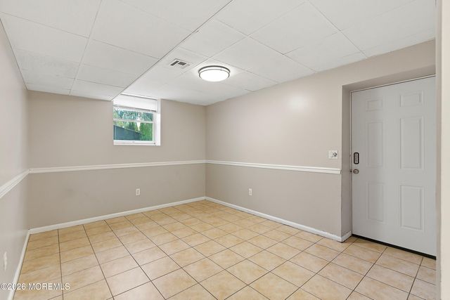 402 Twin Oaks Drive, Lakewood, NJ 08701