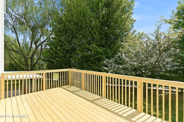 402 Twin Oaks Drive, Lakewood, NJ 08701
