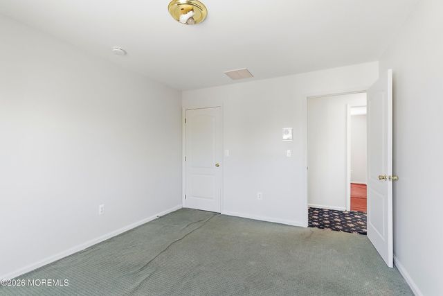 402 Twin Oaks Drive, Lakewood, NJ 08701