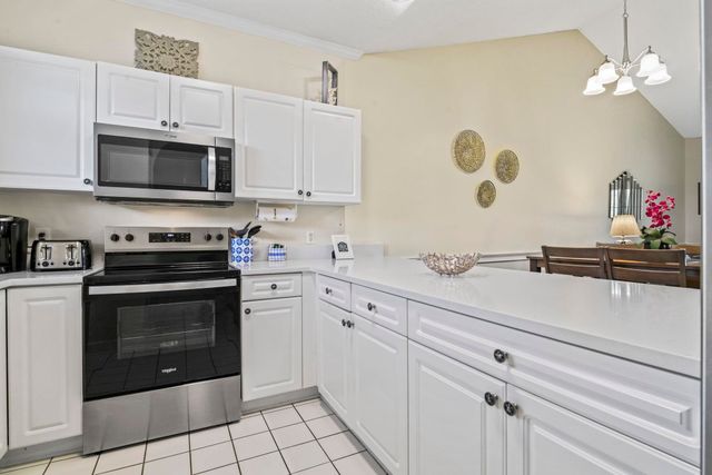 4647 Wild Iris Dr Apt 303, Myrtle Beach, SC 29577