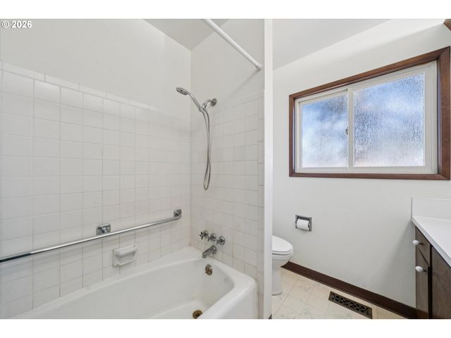 35560 Sw FOREST HILLS St, Cornelius, OR 97113
