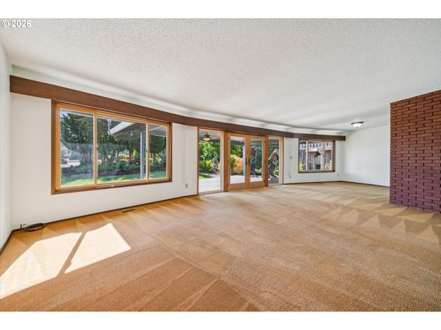 35560 Sw FOREST HILLS St, Cornelius, OR 97113