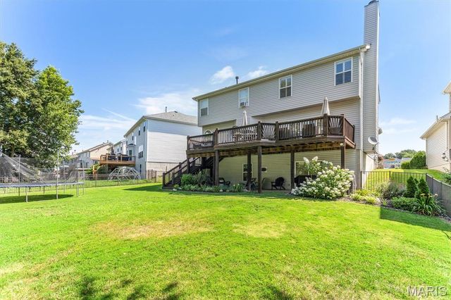 3221 Kingsridge Manor Drive, Oakville, MO 63129