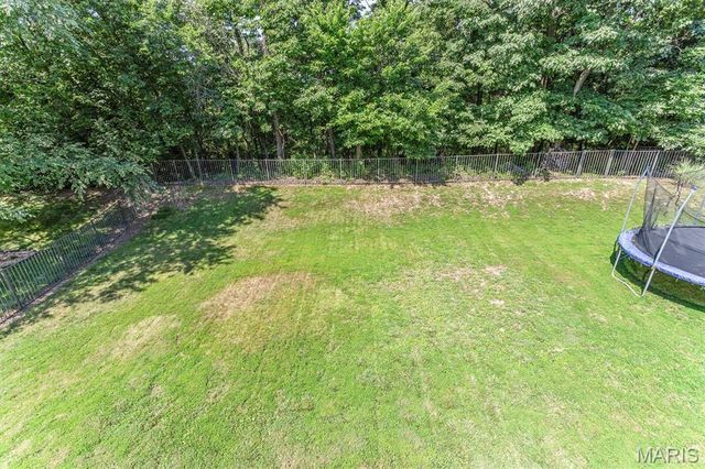 3221 Kingsridge Manor Drive, Oakville, MO 63129