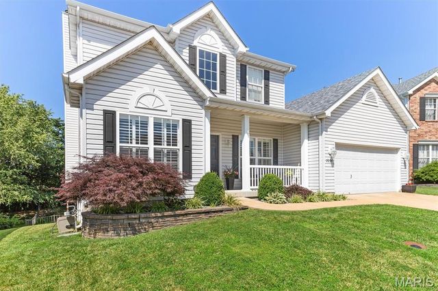 3221 Kingsridge Manor Drive, Oakville, MO 63129