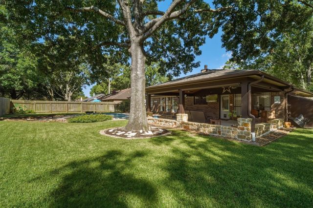 2917 Sugar Wood Drive, League City, TX 77573