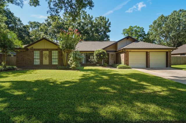 2917 Sugar Wood Drive, League City, TX 77573
