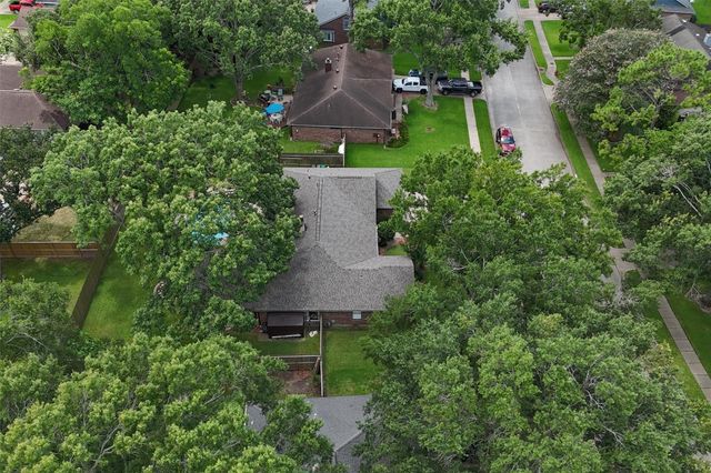 2917 Sugar Wood Drive, League City, TX 77573