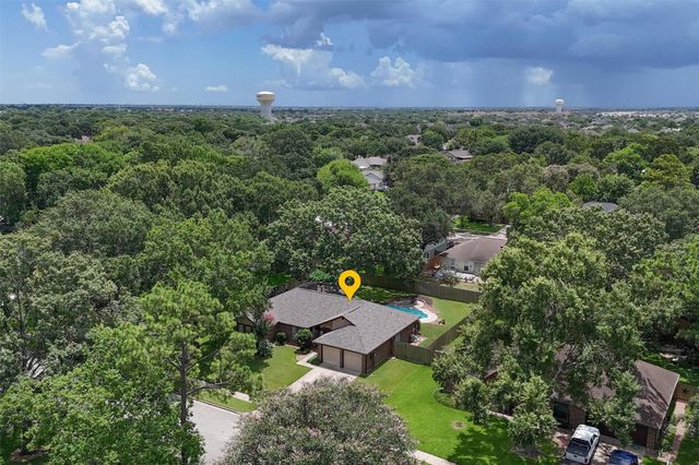 2917 Sugar Wood Drive, League City, TX 77573