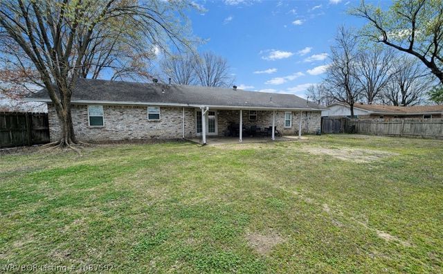 418 Mcgee Drive, Sallisaw, OK 74955