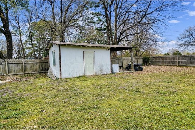418 Mcgee Drive, Sallisaw, OK 74955