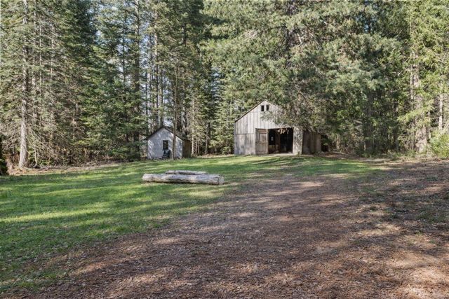 13887 La Porte Rd, Strawberry Valley, CA 95981