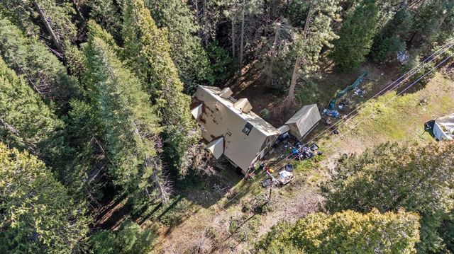 13887 La Porte Rd, Strawberry Valley, CA 95981