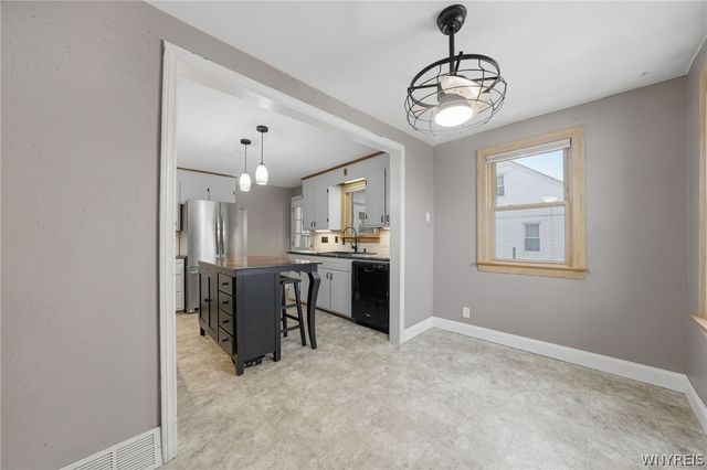 114 Westcliff Drive, West Seneca, NY 14224