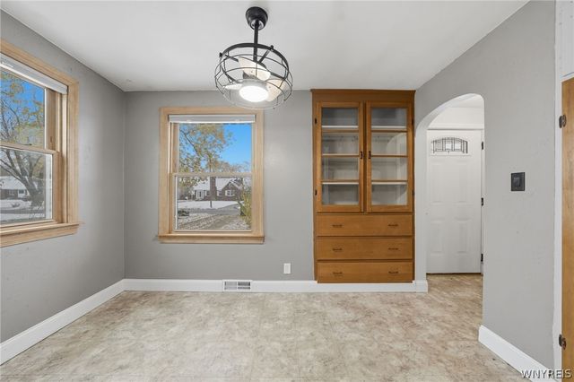 114 Westcliff Drive, West Seneca, NY 14224