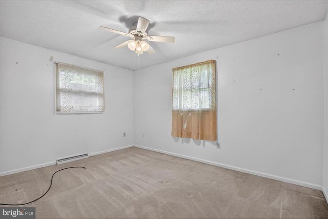 1440 EQUESTRIAN DR, Dover, PA 17315