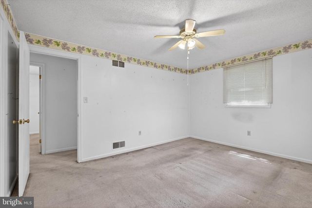 1440 EQUESTRIAN DR, Dover, PA 17315