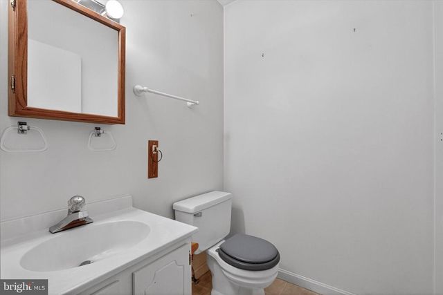 1440 EQUESTRIAN DR, Dover, PA 17315