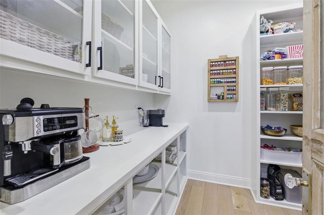 2012 Bobby Jones Way, Westlake, LA 70669