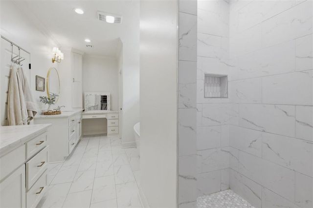 2012 Bobby Jones Way, Westlake, LA 70669