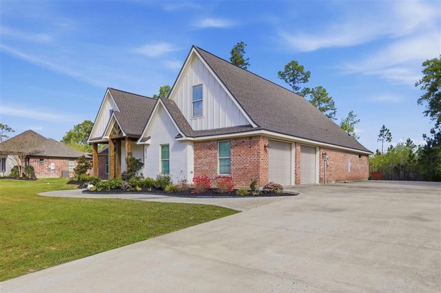 2012 Bobby Jones Way, Westlake, LA 70669