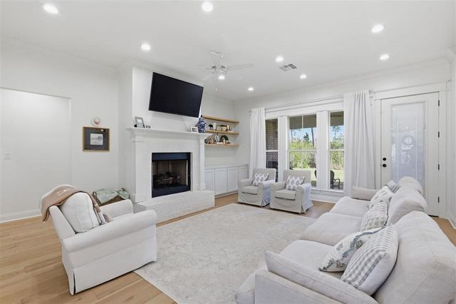 2012 Bobby Jones Way, Westlake, LA 70669