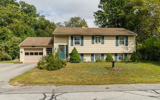 8 Jay Drive, Concord, NH 03301