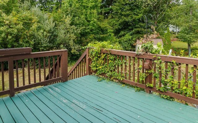 8 Jay Drive, Concord, NH 03301