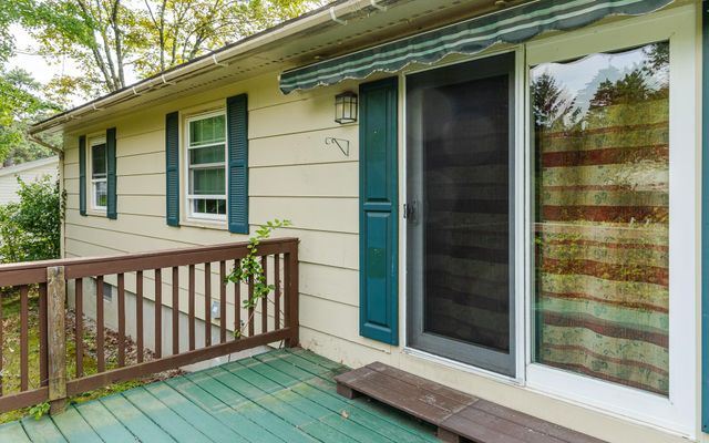 8 Jay Drive, Concord, NH 03301