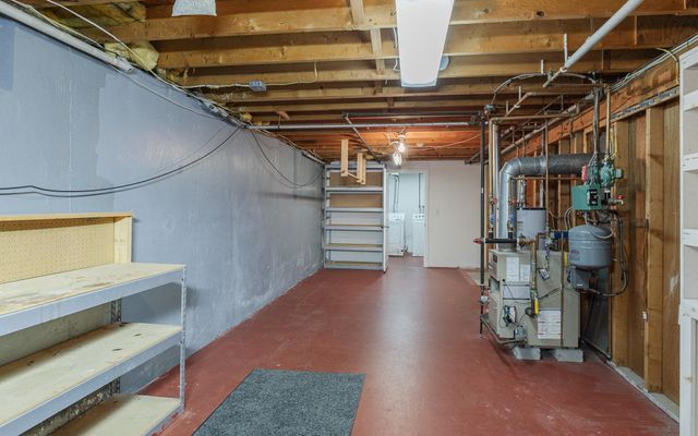 8 Jay Drive, Concord, NH 03301