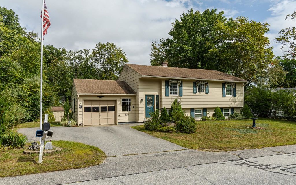 8 Jay Drive, Concord, NH 03301